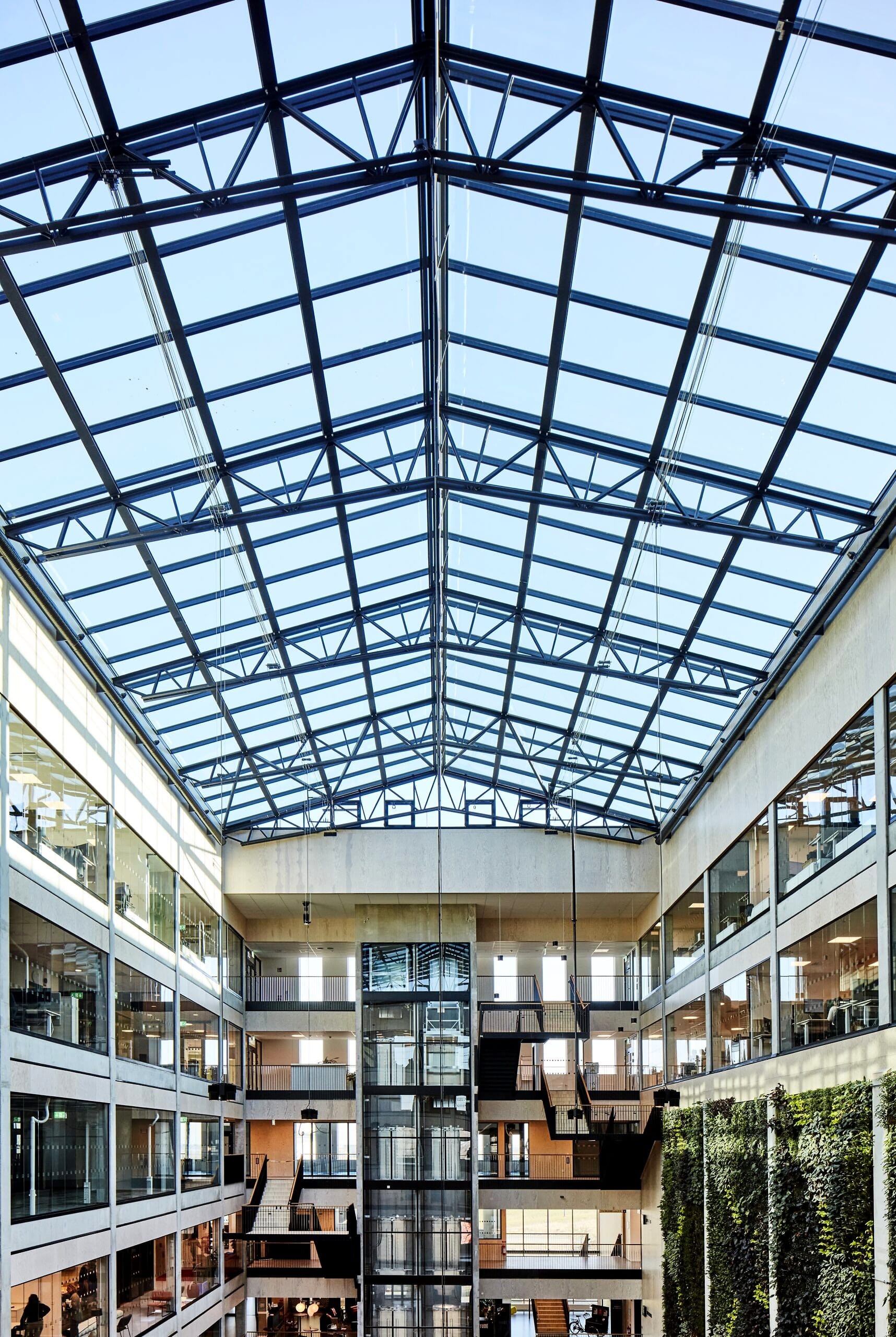 Glastak Lanternin The Loop Lund scaled