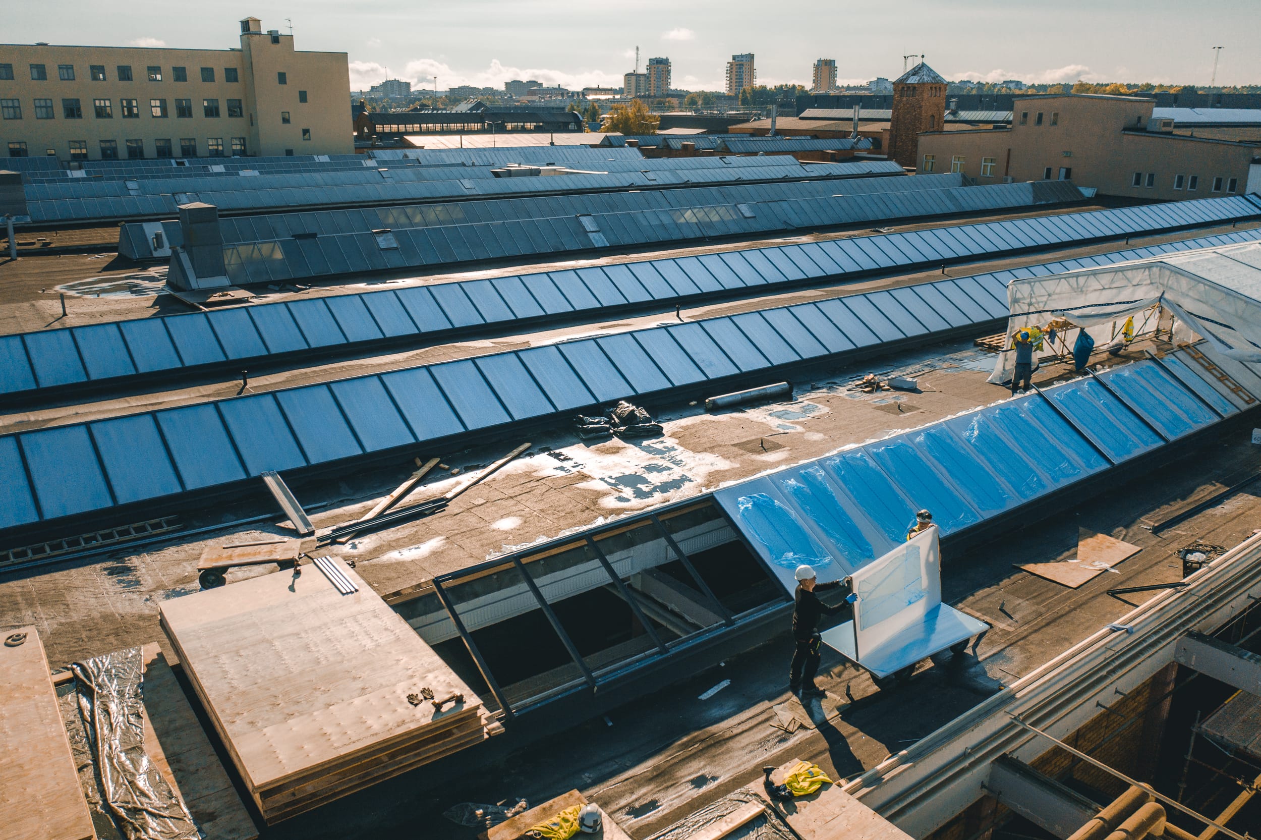 VINTERGATAN 19, NYA ASSA I ESKILSTUNA 3 Industritak med sadelformade glastak