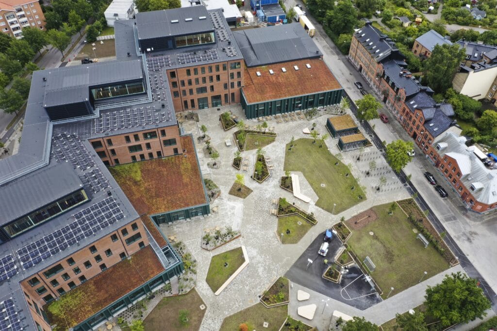 HEDDA ANDERSSON GYMNASIET, LUND 5 Kim McCleary
